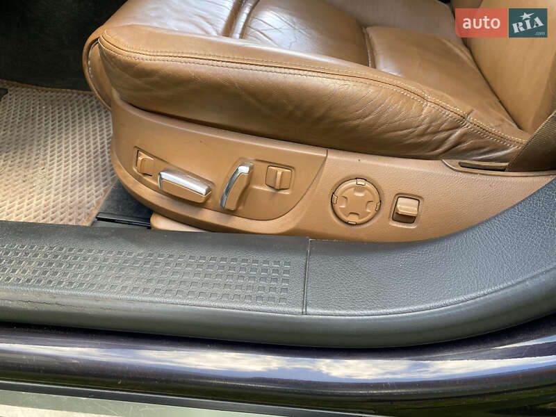 Седан Audi A8 2004 в Ракитном