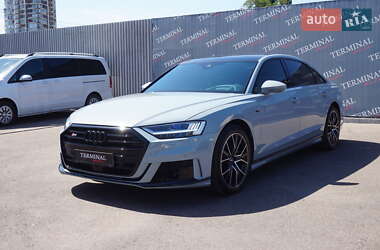 Седан Audi A8 2021 в 