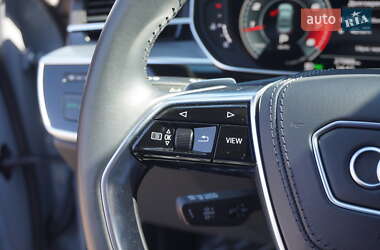 Седан Audi A8 2021 в 