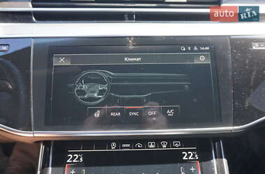 Седан Audi A8 2021 в 