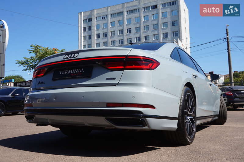 Седан Audi A8 2021 в Одессе