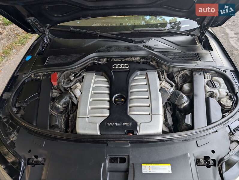 Седан Audi A8 2011 в Львове