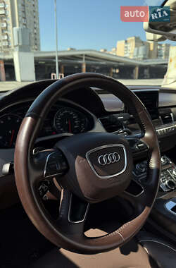Седан Audi A8 2013 в 