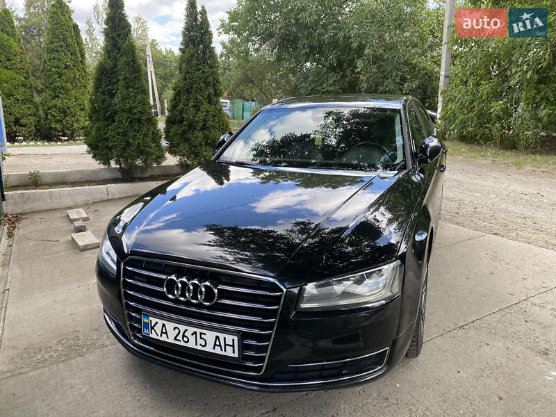 Седан Audi A8 2015 в Краматорске