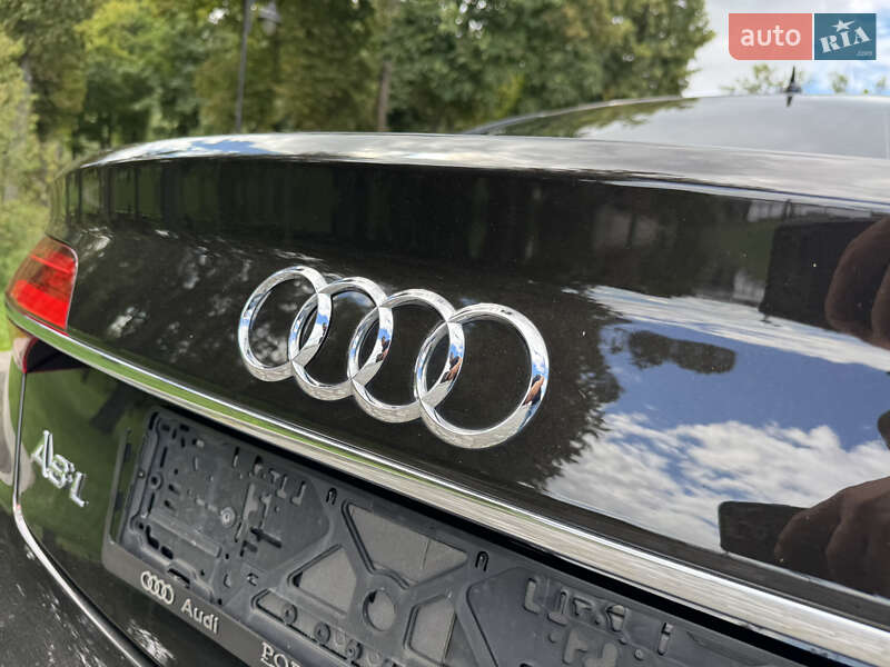 Седан Audi A8 2017 в Киеве