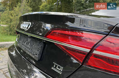 Седан Audi A8 2017 в 