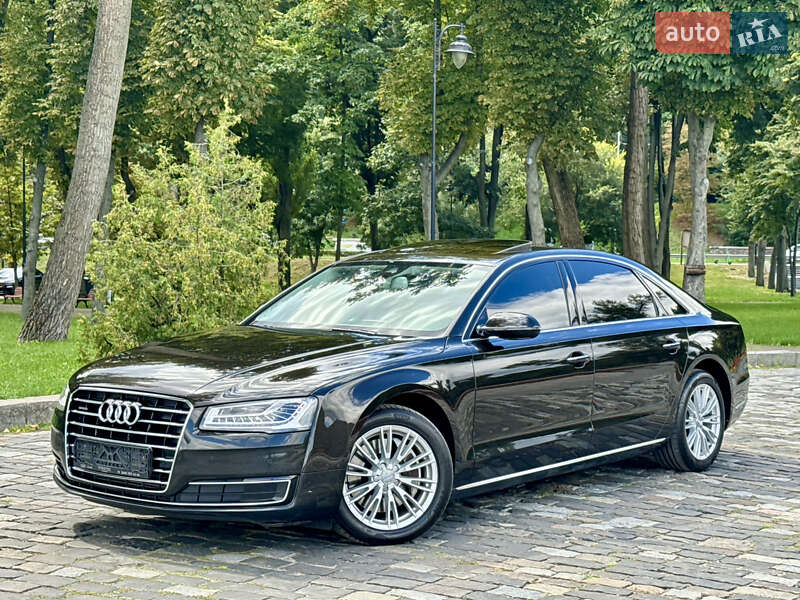 Седан Audi A8 2017 в Киеве