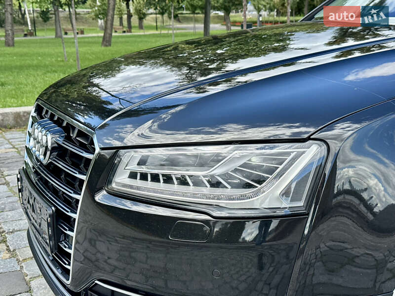 Седан Audi A8 2017 в Киеве