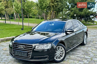 Седан Audi A8 2017 в 