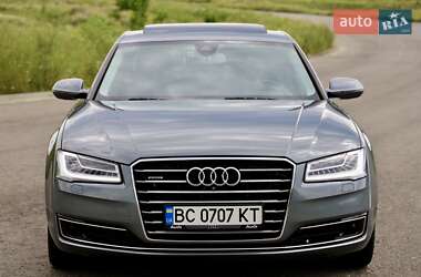 Седан Audi A8 2015 в Дрогобыче