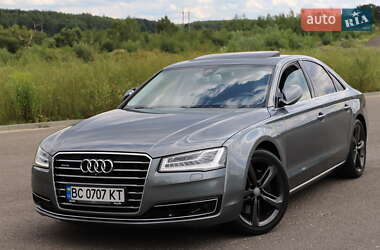Седан Audi A8 2015 в Дрогобыче