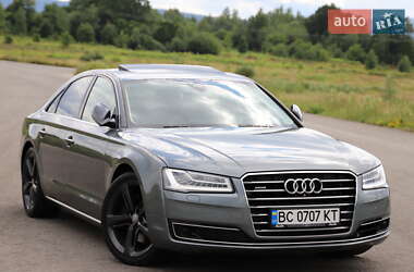 Седан Audi A8 2015 в Дрогобыче