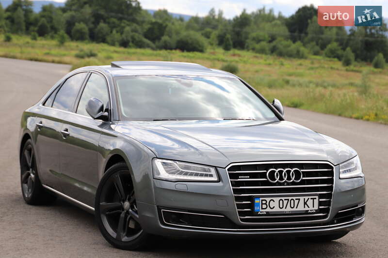 Седан Audi A8 2015 в Дрогобичі