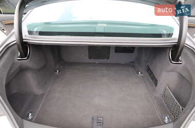 Седан Audi A8 2015 в 