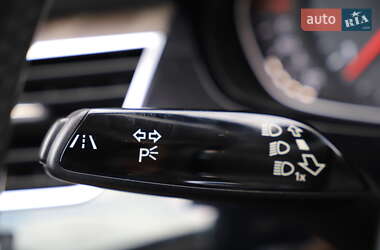 Седан Audi A8 2015 в Дрогобыче