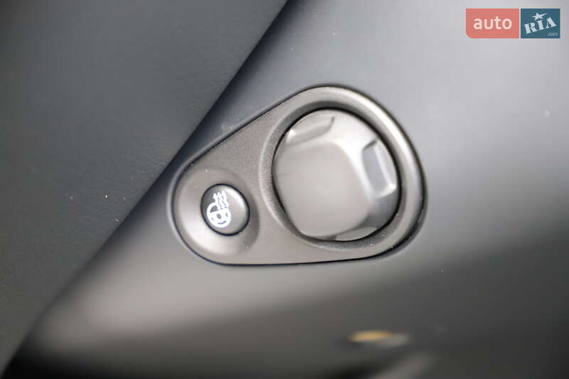 Седан Audi A8 2015 в Дрогобичі