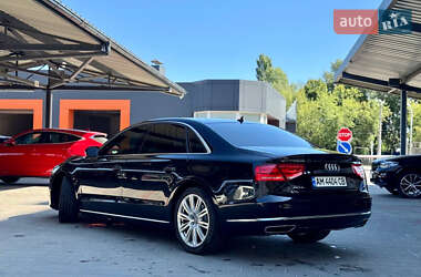 Седан Audi A8 2011 в 