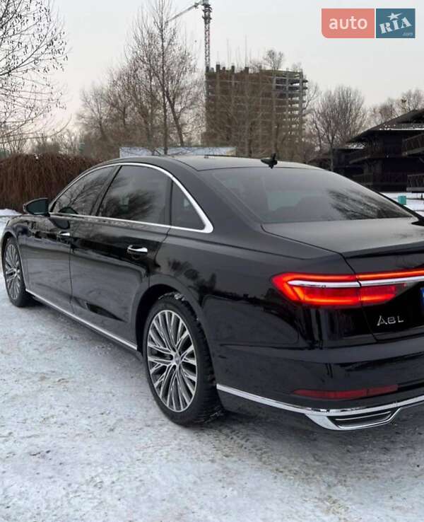 Седан Audi A8 2018 в Хмельницькому