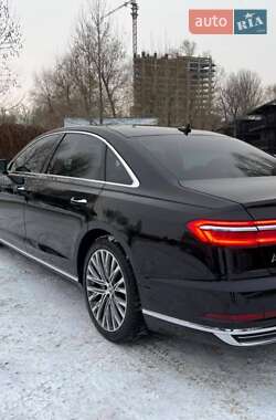 Седан Audi A8 2018 в 