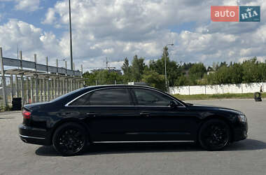 Седан Audi A8 2015 в 