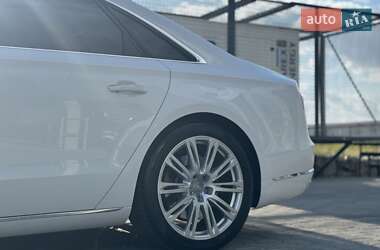 Седан Audi A8 2014 в Ивано-Франковске