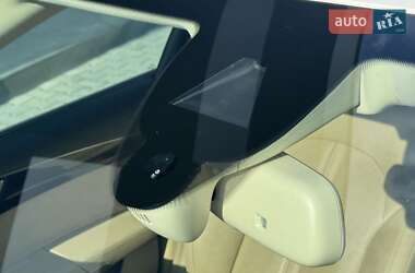 Седан Audi A8 2014 в 