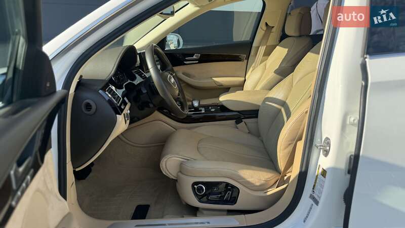 Седан Audi A8 2014 в Ивано-Франковске