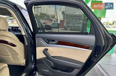 Седан Audi A8 2012 в 