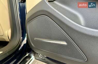 Седан Audi A8 2012 в 