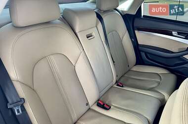 Седан Audi A8 2012 в 