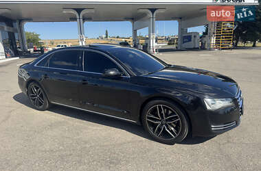 Седан Audi A8 2012 в 