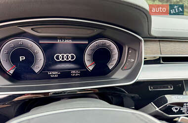 Седан Audi A8 2018 в 