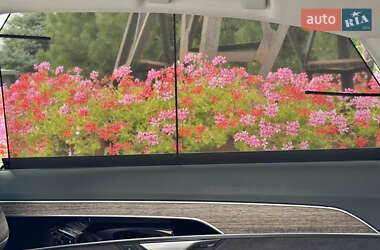 Седан Audi A8 2018 в 