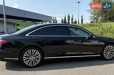 Седан Audi A8 2022 в Киеве