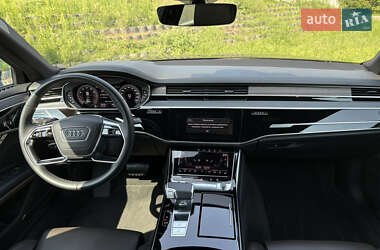 Седан Audi A8 2022 в 
