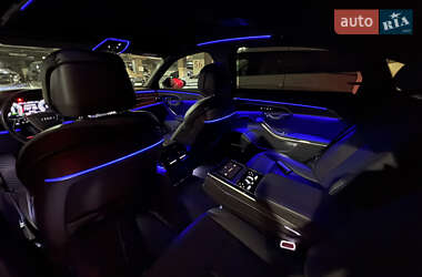 Седан Audi A8 2022 в Киеве