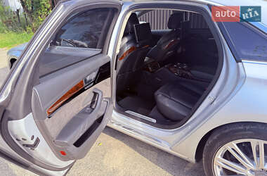 Седан Audi A8 2013 в 