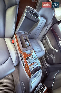 Седан Audi A8 2013 в 