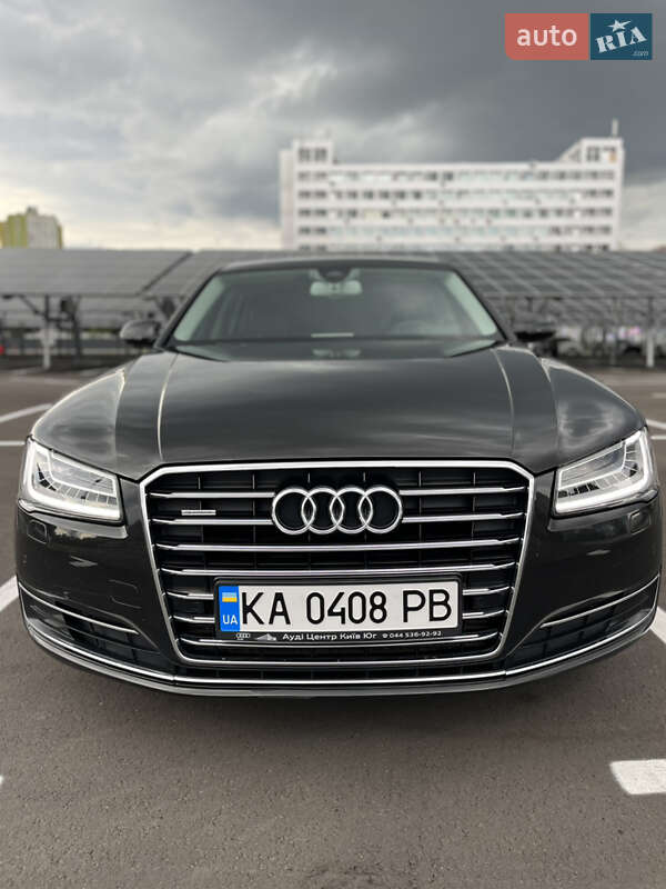 Седан Audi A8 2017 в Киеве