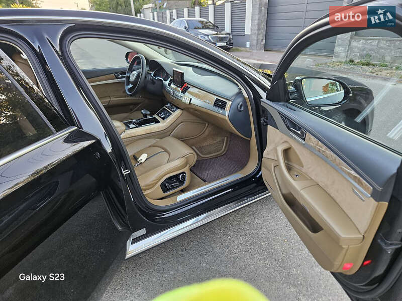 Седан Audi A8 2013 в Борисполе