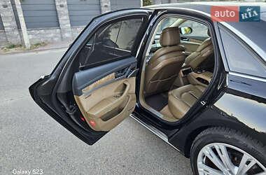 Седан Audi A8 2013 в 