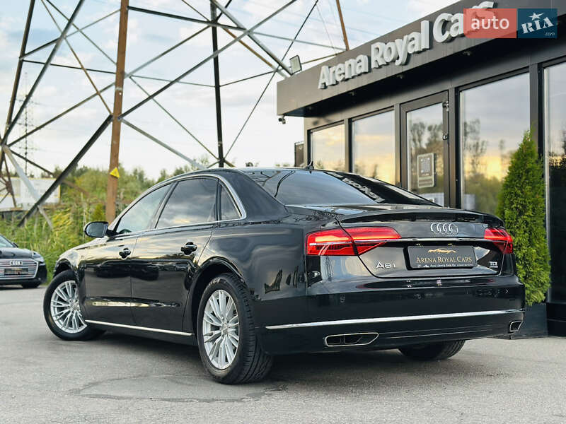 Седан Audi A8 2017 в Харькове