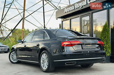 Седан Audi A8 2017 в 