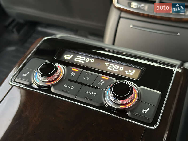Седан Audi A8 2017 в Харькове
