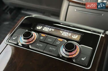 Седан Audi A8 2017 в 