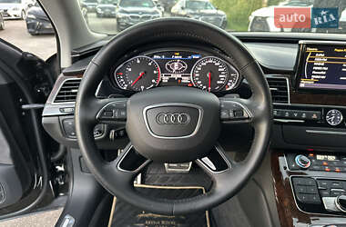 Седан Audi A8 2017 в 