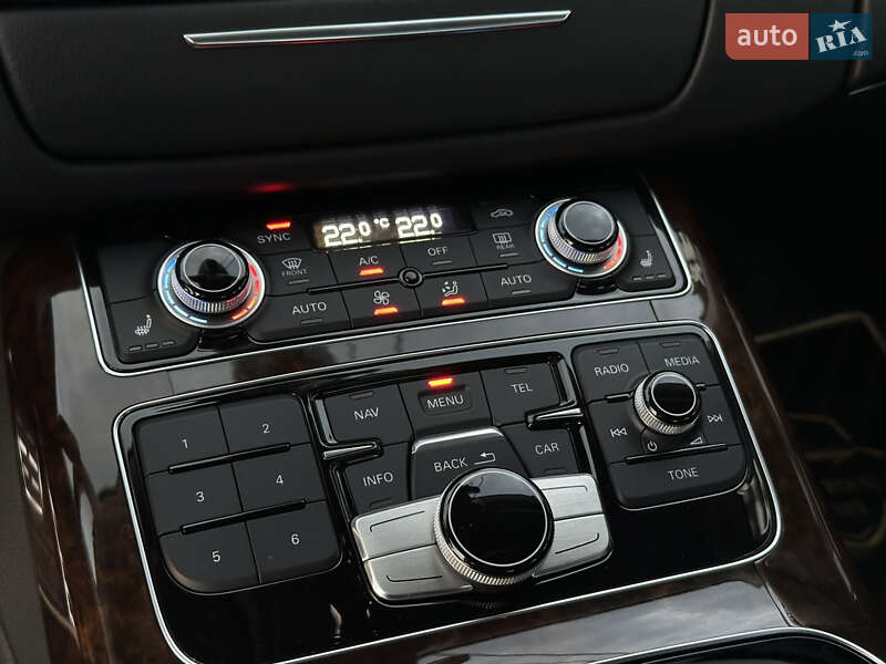 Седан Audi A8 2017 в Харькове