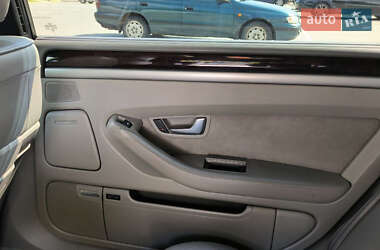 Седан Audi A8 2006 в 