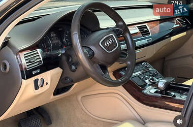 Седан Audi A8 2013 в 