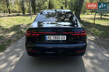 Седан Audi A8 2023 в 